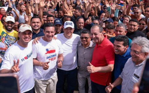 eduardo-braga-lidera-caravana-