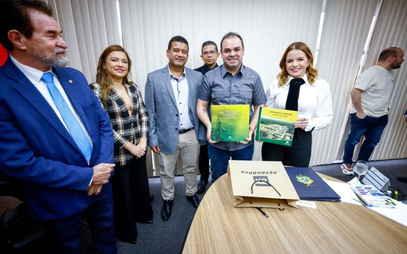governador-roberto-cidade-assi