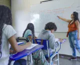 mais-de-10-mil-professores-for