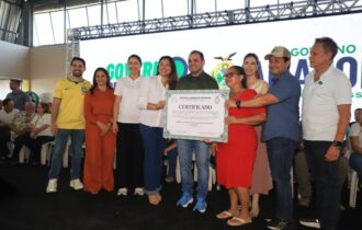 mais-de-12-mil-pessoas-conclui