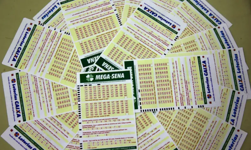 mega-sena-acumula-novamente-e-