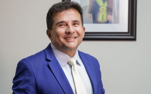ministro-do-esporte-entrega-ma