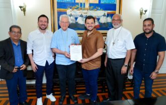 renato-junior-entrega-titulos-