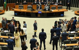 congresso-deve-votar-ao-menos-