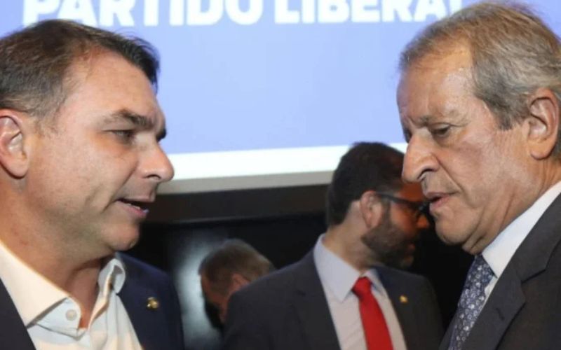 flavio-bolsonaro-critica-bloqu