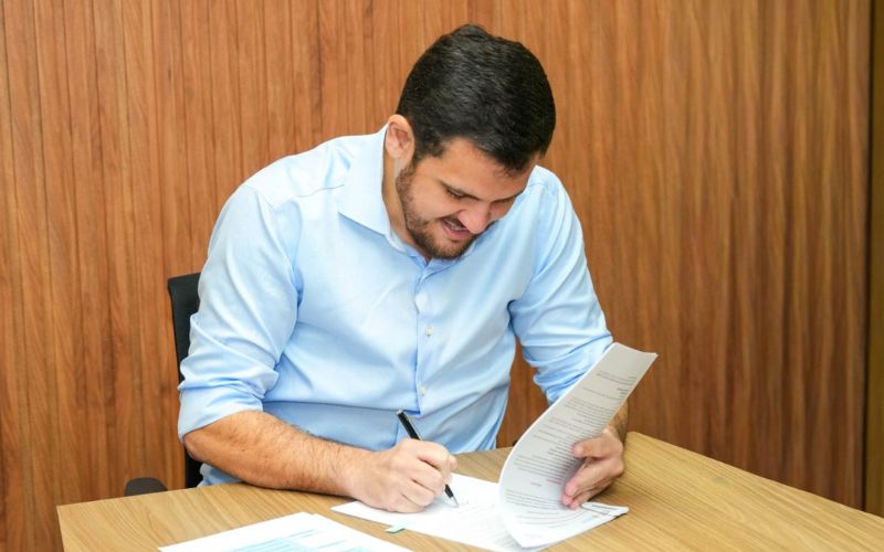 prefeito-renato-junior-anuncia