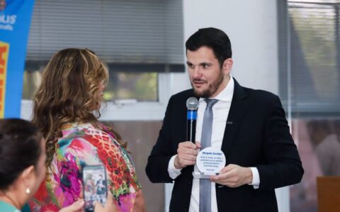 renato-junior-homenageia-48-se