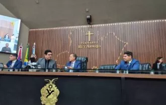 com-apoio-de-roberto-cidade-ad