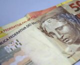 poupanca-saques-superam-deposi