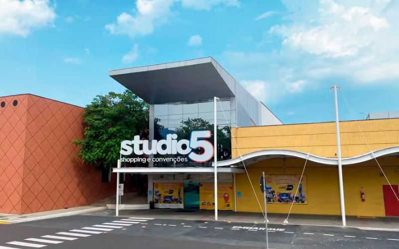 shopping-studio-5-suspende-ati