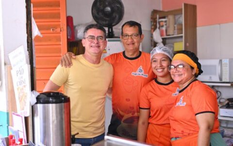david-reencontra-feirantes-do-