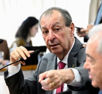 omar-aziz-recebe-r-6-milhoes-d