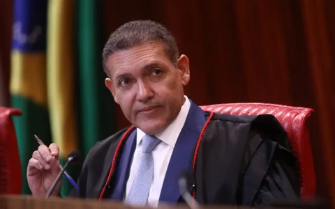 presidente-do-tse-diz-que-urna