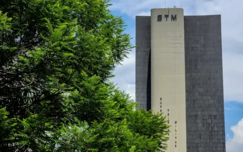 stm-retira-patente-de-militar-