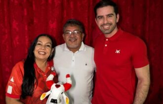 ana-lucia-holanda-e-matheus-hu