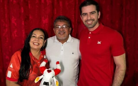 ana-lucia-holanda-e-matheus-hu