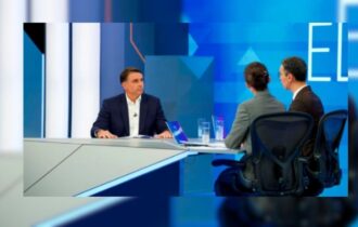flavio-confronta-narrativa-na-