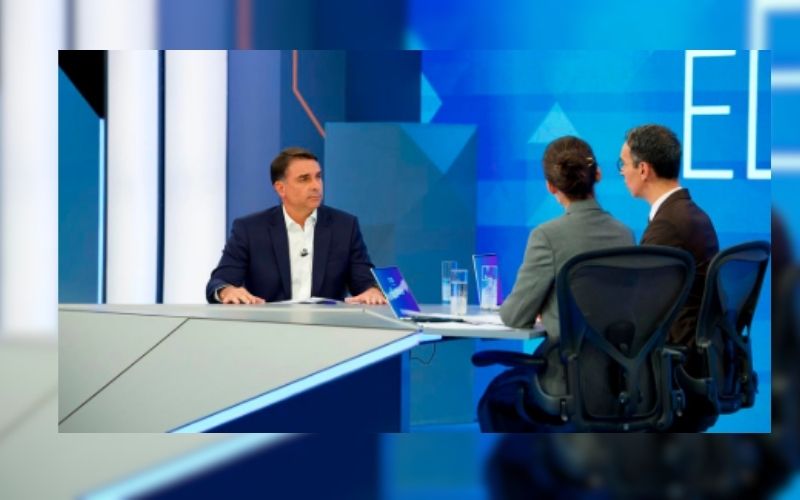flavio-confronta-narrativa-na-