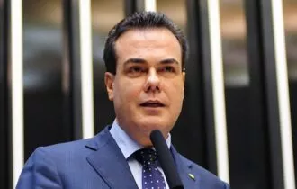 henrique-oliveira-e-barrado-pe