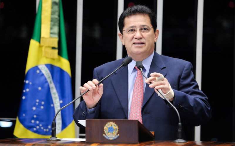 pl-amazonas-regulariza-contas-