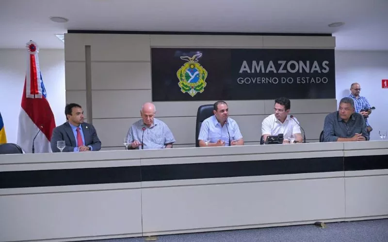 roberto-cidade-conduz-acordo-c