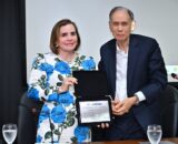 yara-lins-recebe-homenagem-no-
