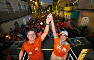 'A pesquisa que vale é a de domingo. Vamos para o segundo turno', afirma David em live