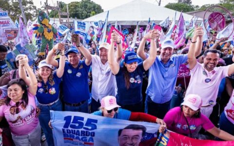 Braga percorre o interior mostrando o que já fez e está fazendo por Careiro Castanho e Presidente Figueiredo