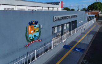 Câmara de Parintins registra R$ 619 mil para alimentação e decoração de eventos da Casa