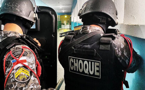 choque-invade-presidio-e-liber