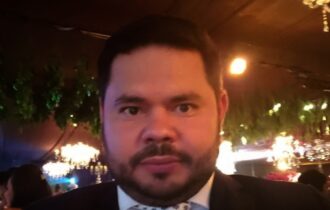 Governo exonera secretário-executivo da Proteção Animal