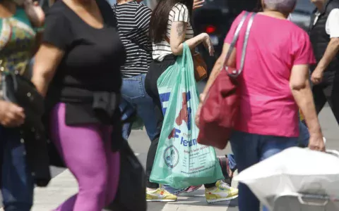 Obesidade triplica em 30 anos e alcança 25% dos adultos