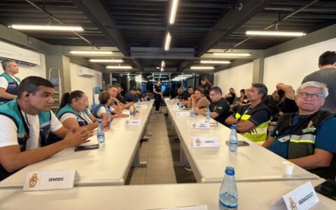 Prefeitura orienta público do ‘#SouManaus 2026’ e fiscaliza espaços durante a programação