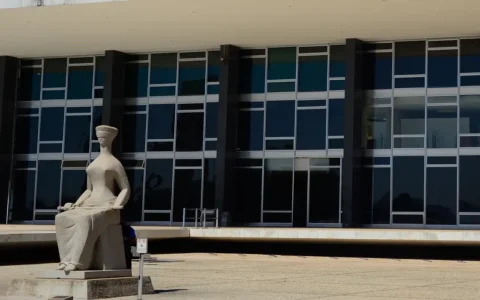 STF vai decidir se crise humanitária pode dispensar visto para reunião familiar no Brasil