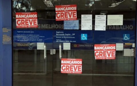 Bancários rejeitam proposta da Caixa e mantêm greve nacional