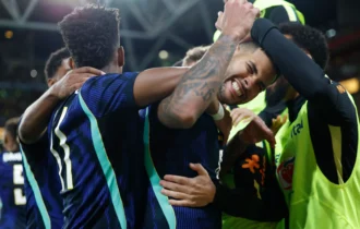 Seleção Brasileira vence Austrália por 4 a 2