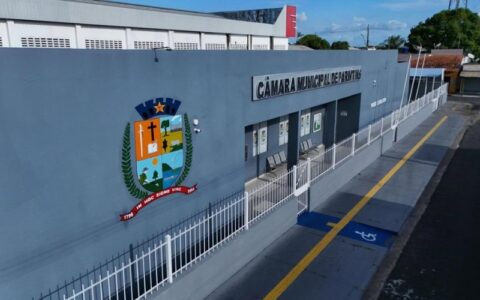 Câmara de Parintins registra R$ 619 mil para alimentação e decoração de eventos da Casa