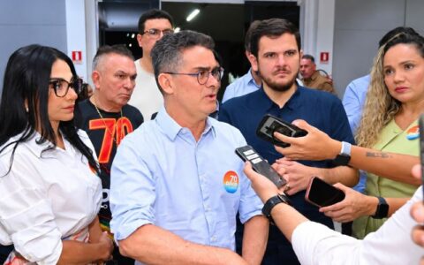 David chega ao último debate do primeiro turno e aposta em propostas e entregas na reta final