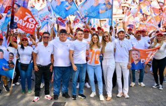 em-ato-pela-paz-david-defende-