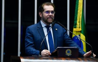 emenda-de-plinio-valerio-entra