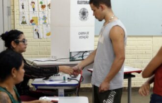 Especialistas apontam desafios em habitação e saneamento