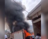 Incêndio atinge depósito de carros e assusta moradores no Novo Aleixo