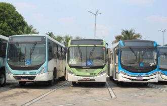 Ônibus voltam a circular em Manaus após paralisação
