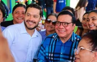 Adail Filho e Adail Pai, deputado federal e prefeito de Coari, respectivamente (Foto: Divulgação/Assessoria)