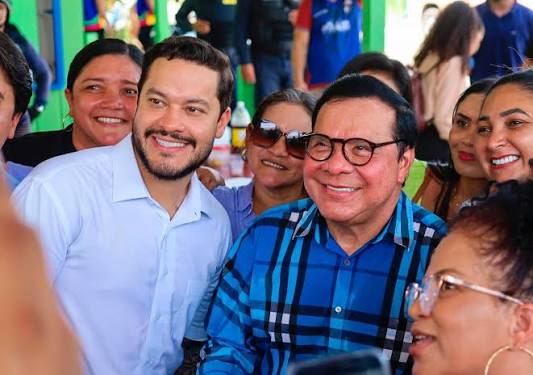 Adail Filho e Adail Pai, deputado federal e prefeito de Coari, respectivamente (Foto: Divulgação/Assessoria)