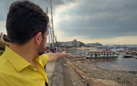 Prefeito Renato Junior reforça limpeza da orla de Manaus com mais de 2,5 mil toneladas de lixo retiradas em 2026