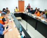 Prefeito reúne com comitê de crise climática para enfrentar os impactos da fumaça e coloca Manaus em estado de atenção
