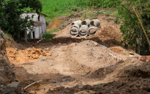 Prefeitura de Manaus avança com serviços de drenagem e infraestrutura no bairro Santa Etelvina
