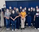 Professores protestam contra calor e fumaça em escola estadual de Manaus