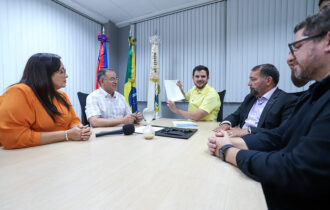 Renato Junior amplia benefícios de médicos do Mais Médicos